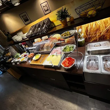 Braavo Ξενοδοχείο 3*