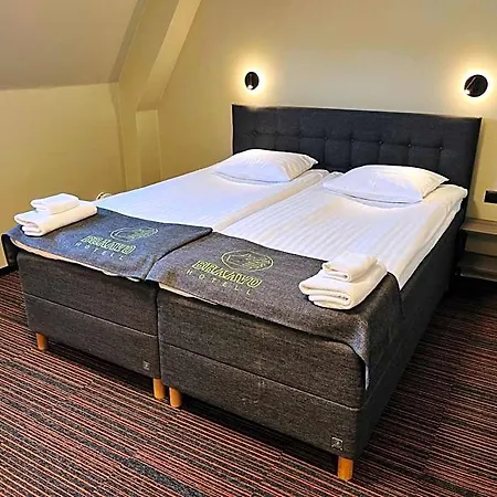 Braavo Hotel 3*